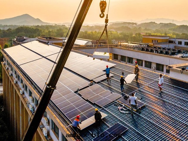 國(guó)家(jiā)推农村(cūn)屋(wū)頂光(guāng)伏覆蓋率超20％，你的(de)屋(wū)頂变得很值錢(qián)